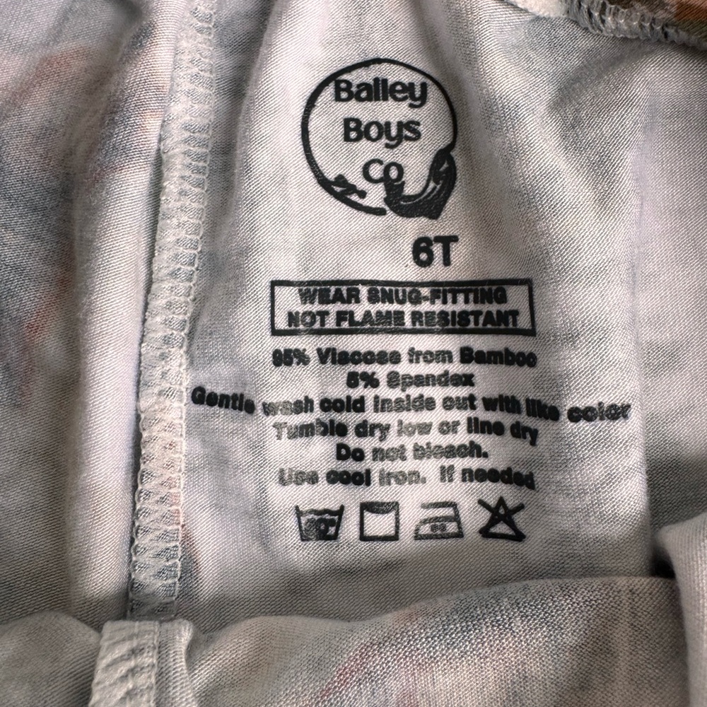 The Bailey Boys Co Shorts Bamboo 6T Boys Outdoor Hunting Bear Woods Camping‎ NEW - Picture 3 of 3